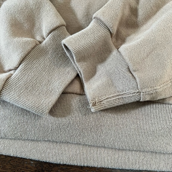 NWT Abercrombie & Fitch cropped hoodie - Picture 9 of 9